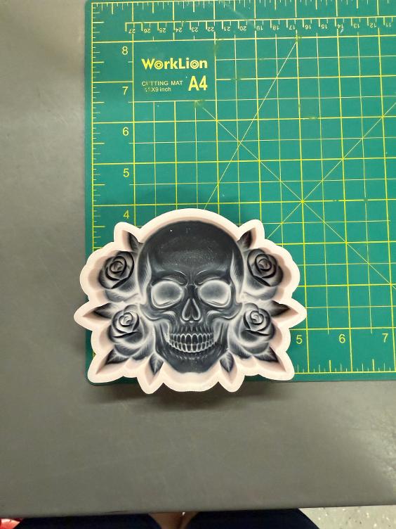 Skull with Roses 3D