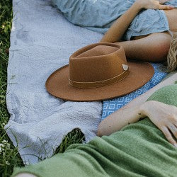 Sleeping Cowgirl (SS) 0%